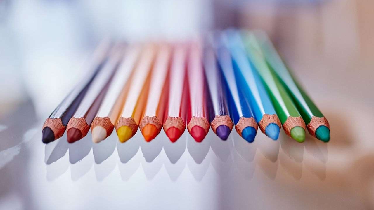 Wallpaper colored pencils