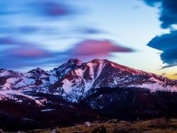 Download Wallpaper 1600×1200 Mountains, Peaks, Snow, Sunset 1600×1200 HD Background