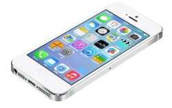 Realistic iPhone5 with UI of IOS7